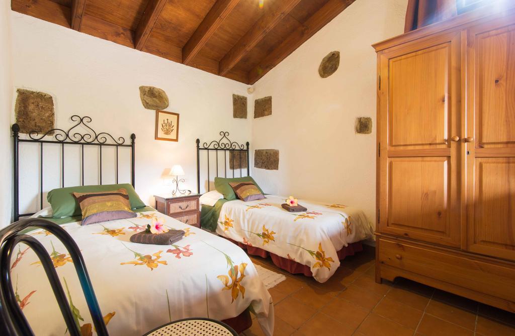 Finca El Picacho Apartments In The Countryside 2 Km From The Beach Tejina Room photo